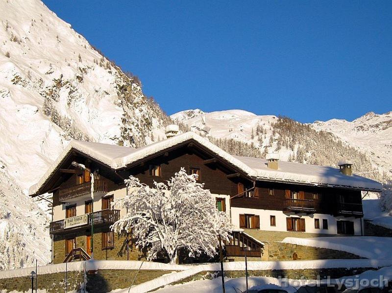 Hotel Lysjoch Gressoney-la-Trinité Exterior photo